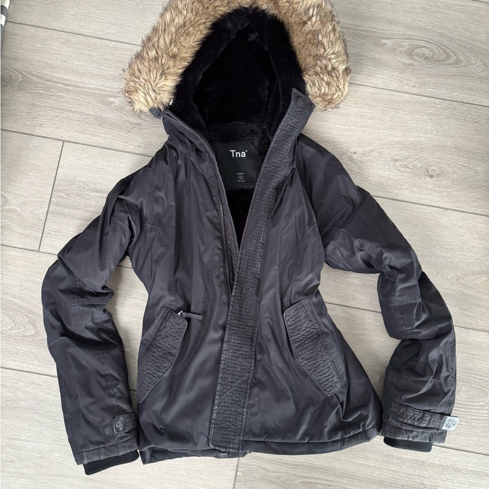 TNA The Summit Parka SHORT